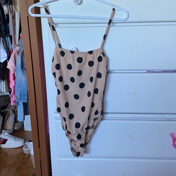 BRAND NEW Nasty Gal Dot Again Square Neck Bodysuit - Picture 2 of 4